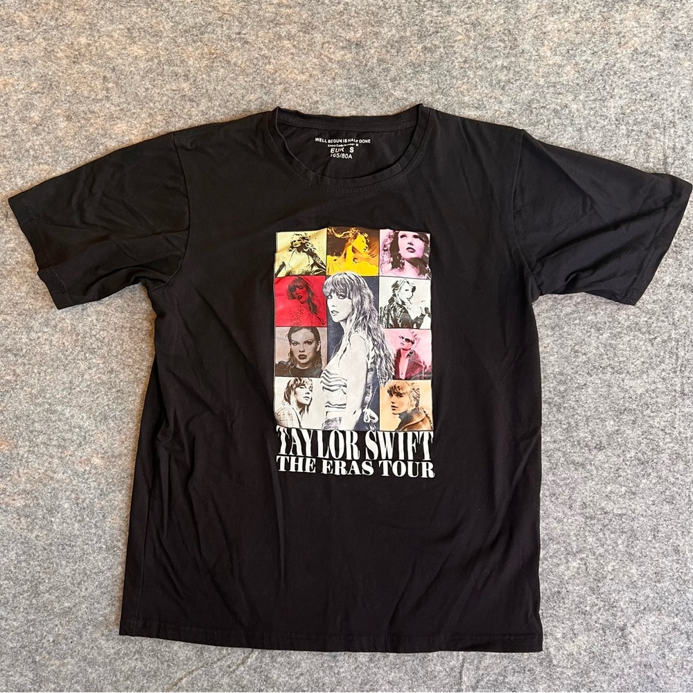 Taylor Swift The Eras Tour Black Tshirt Womens Small Short Sleeve‎